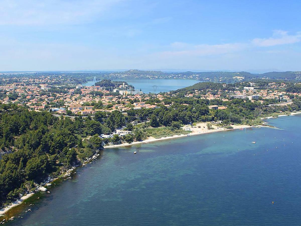 Maison Contemporaine Avec Piscine Privee Chauffee, Entre Plages Et Provence, Borne 11 Kw 伊斯特尔 外观 照片